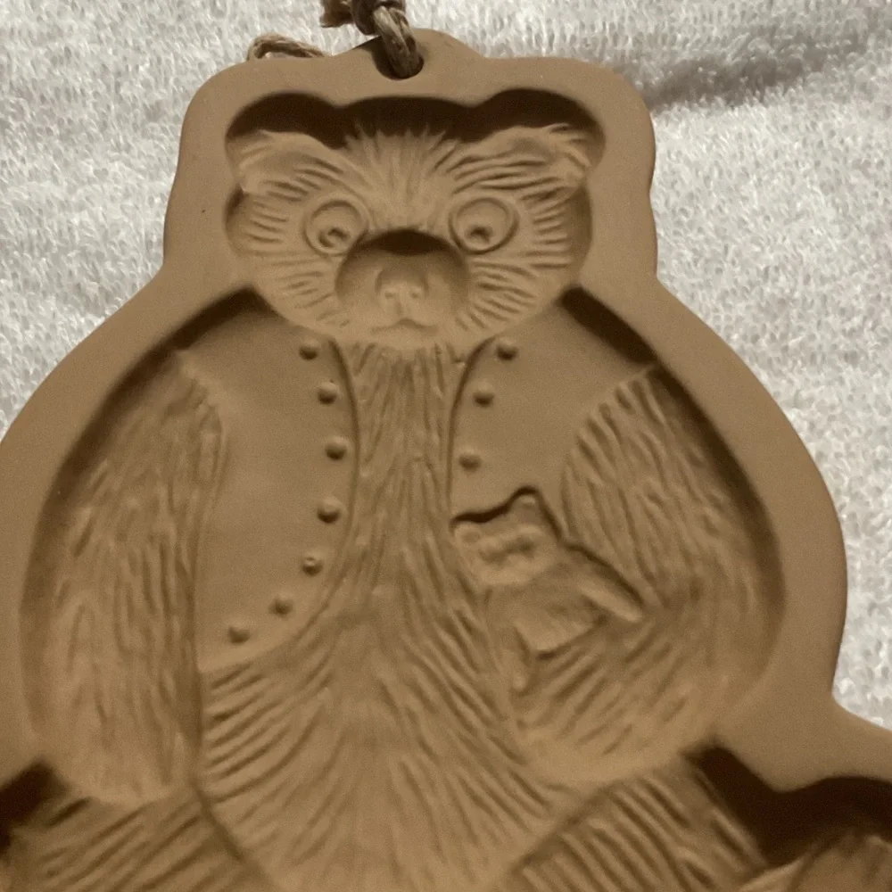 Brown Bear-Shaped Bakeware Mold